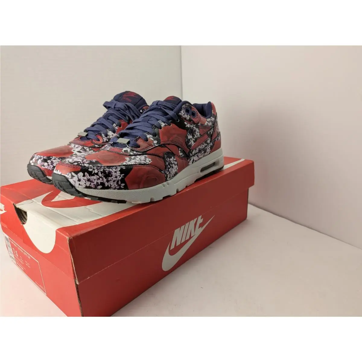 Size 7.5 - Nike Air Max 1 Ultra London W