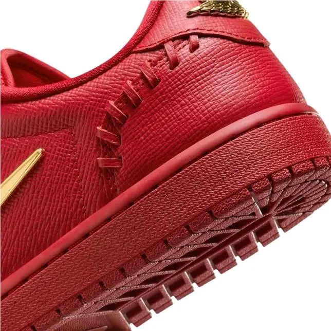Nike shoes - Gym Red/Metallic Gold (UPC: 197597019819) 0