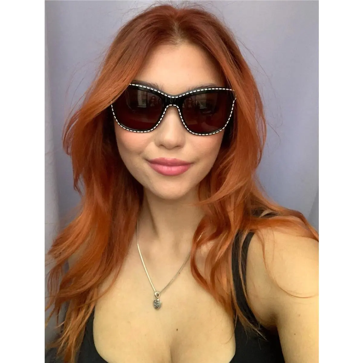 Moschino MO 759S 01 55mm Black Oversized Women`s Sunglasses D2