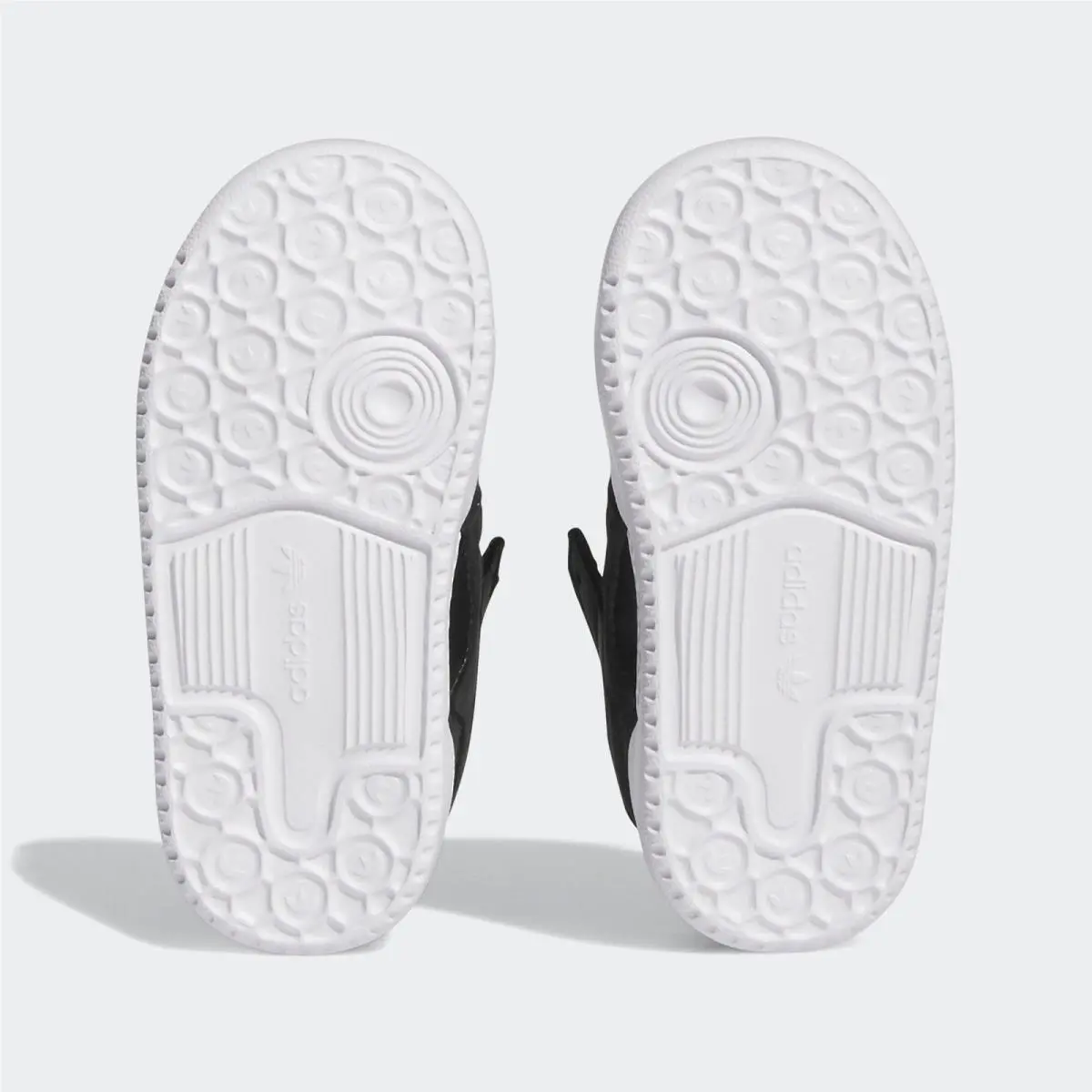 Adidas shoes - Bk/Wh 6