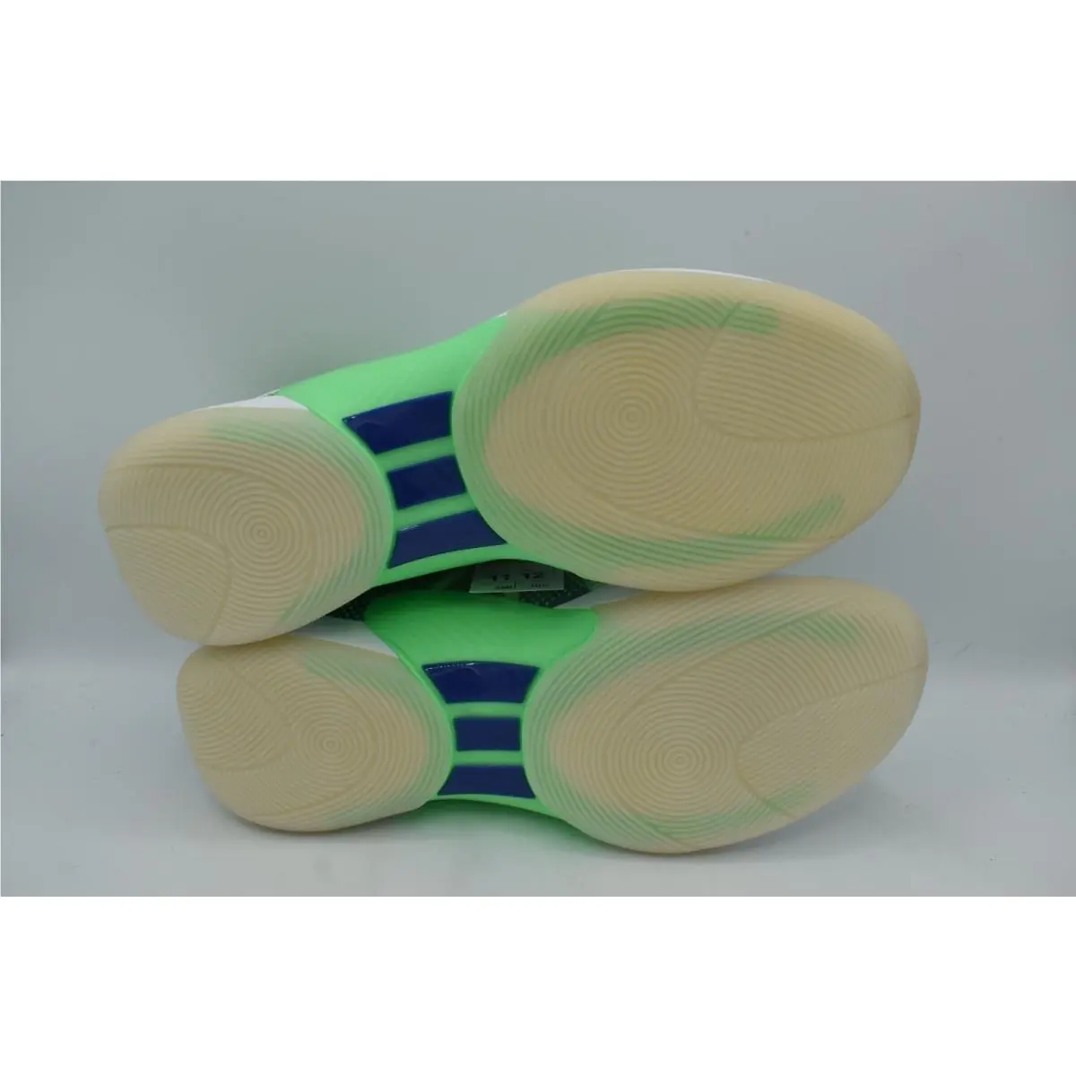 Adidas shoes - adidas D.O.N. Issue - Issue - JQ2249 - Green 3