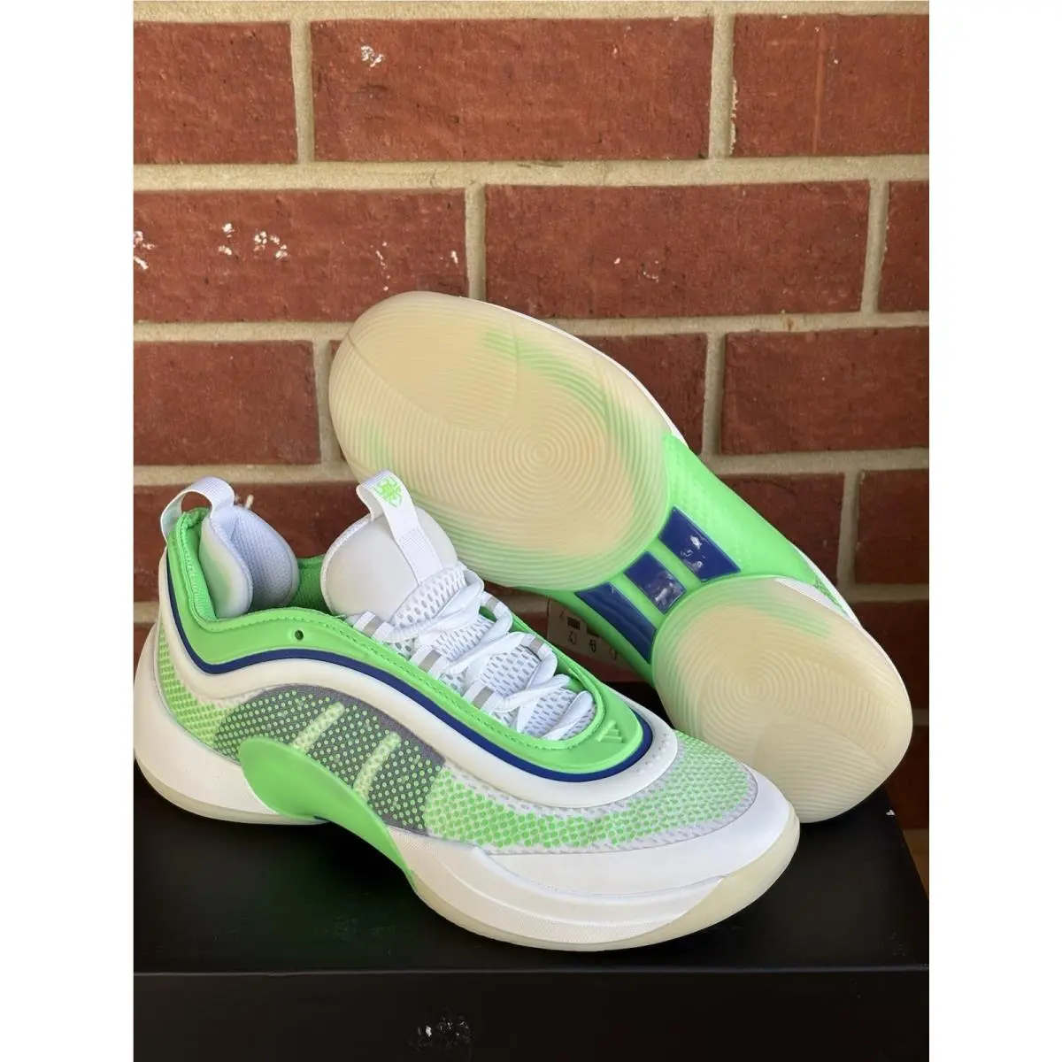 Adidas shoes - adidas D.O.N. Issue - Issue - JQ2249 - Green 1