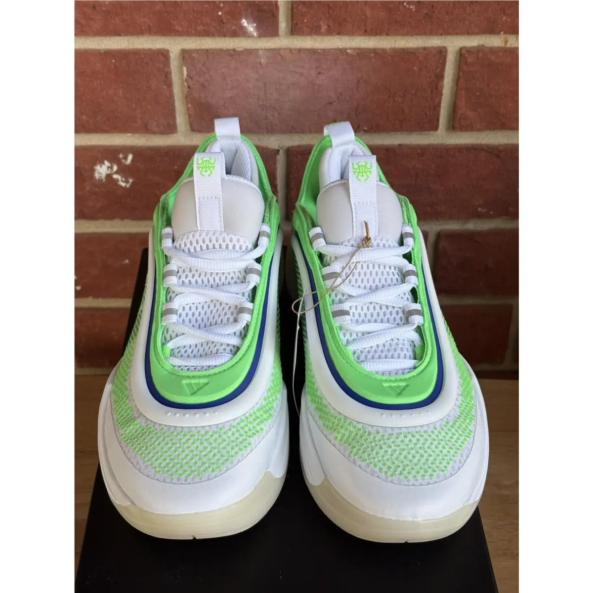 Adidas shoes - adidas D.O.N. Issue - Issue - JQ2249 - Green 5