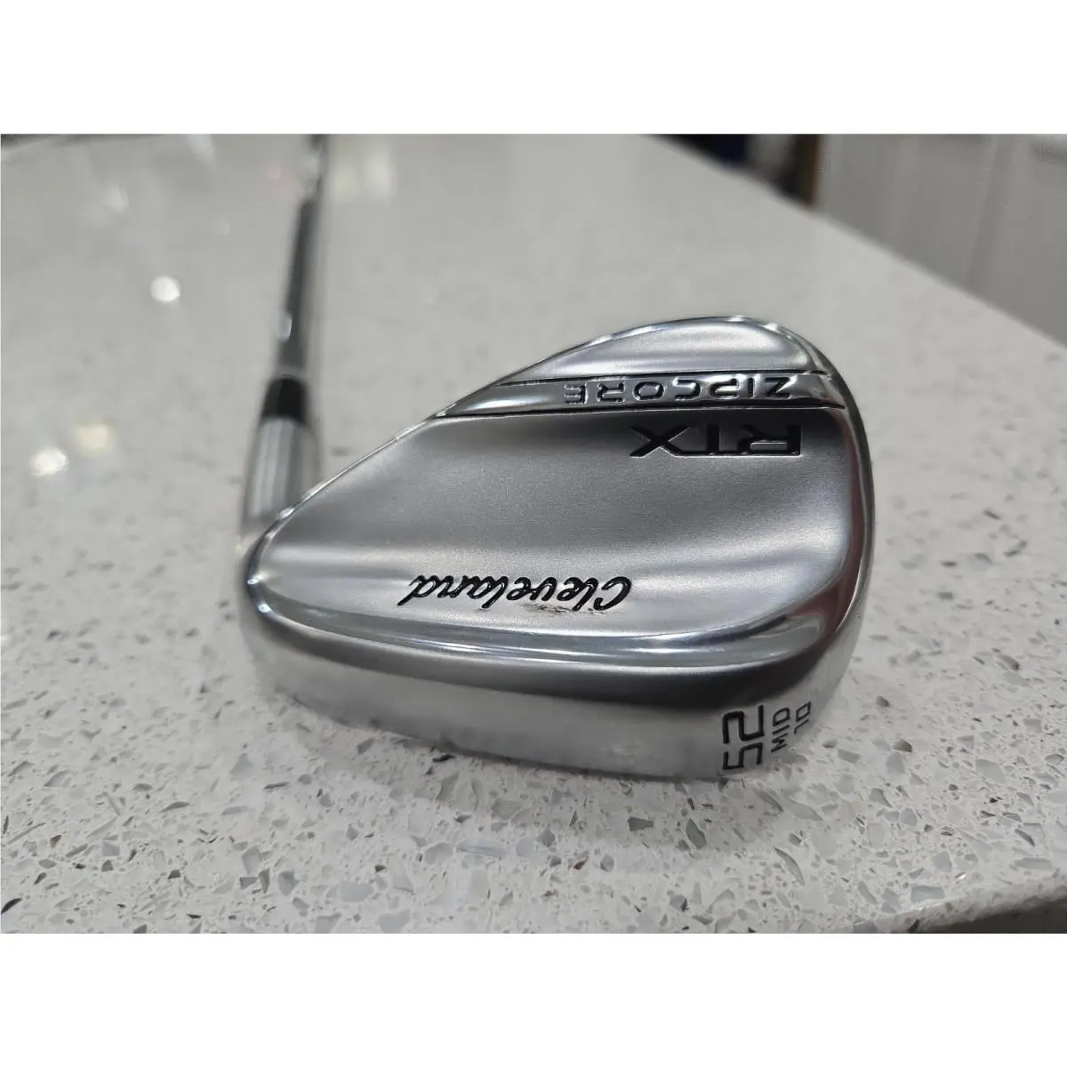 Cleveland Rtx Zipcore Wedge Black Mid 10 52 RH Golf Pride Grip In Wrap