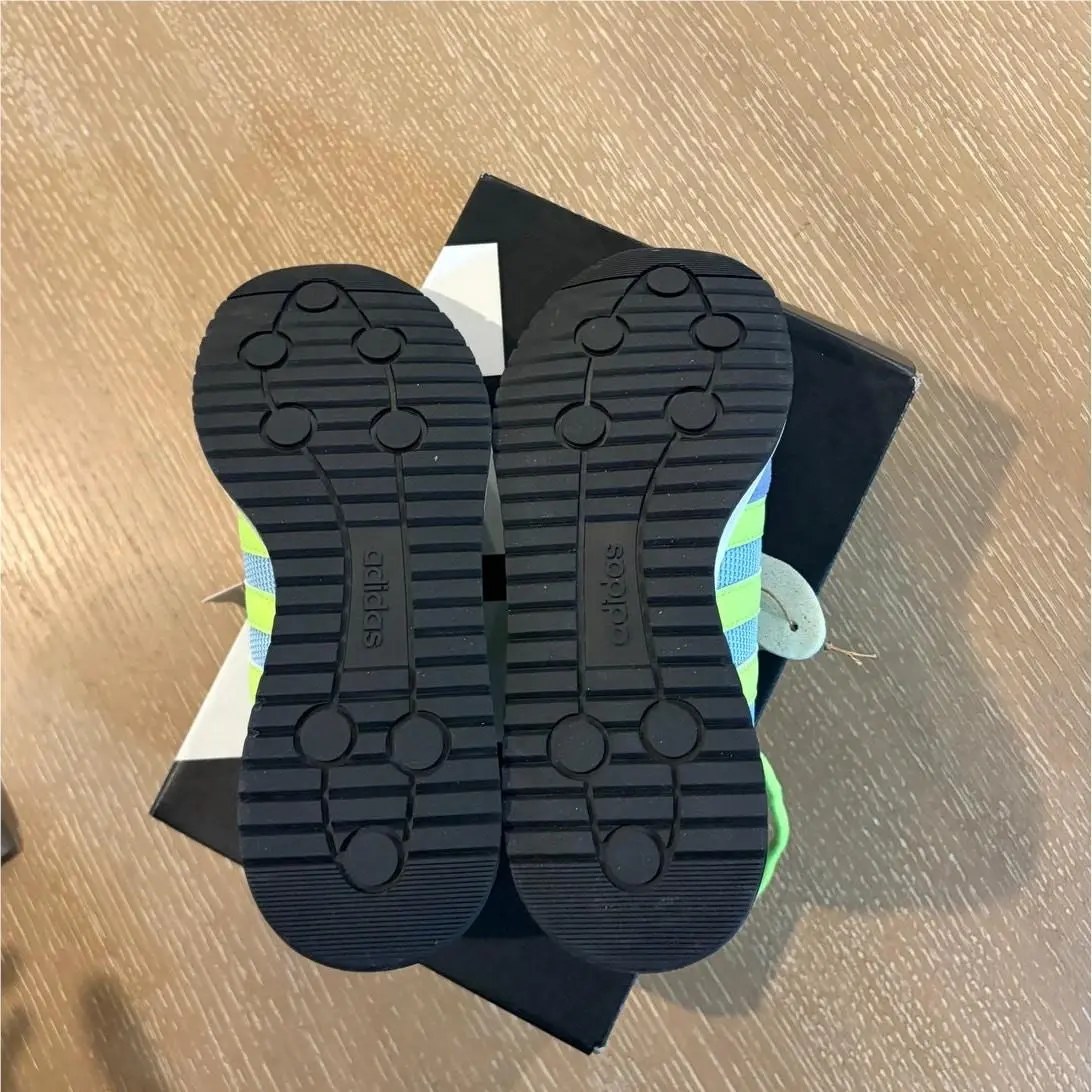 Adidas shoes - Green 2