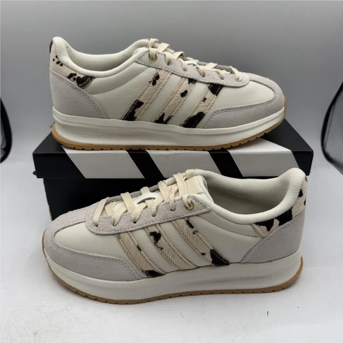 Adidas Run 70s 2.0 Running Shoes Womens Sz 7 Cream/leopard Sneakers JP6160