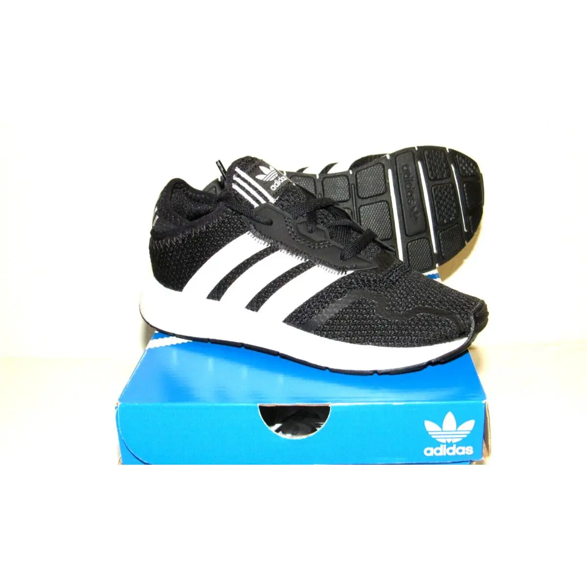 Adidas shoes - adidas Swift Run - Swift Run - Black 2