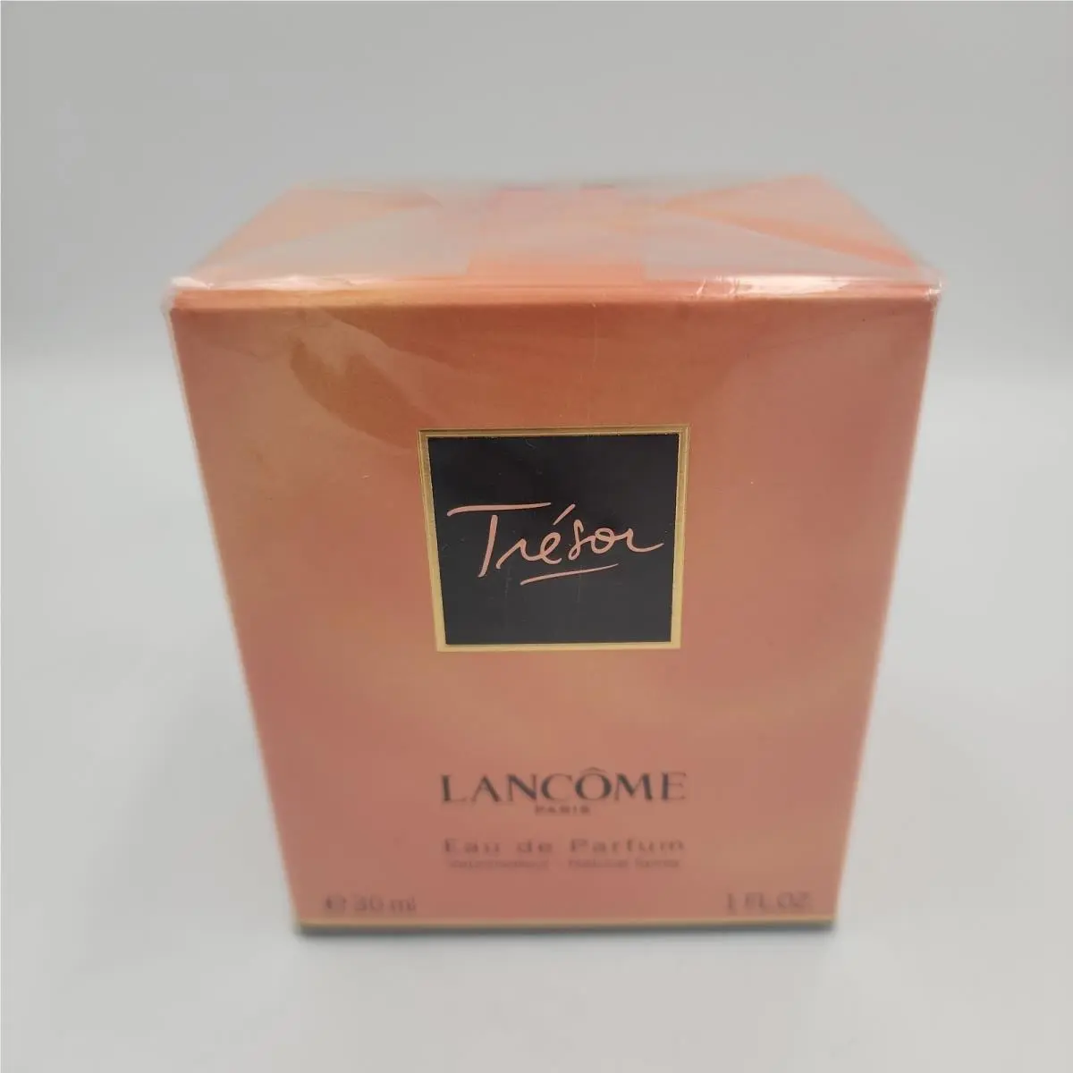 Tresor by Lancome 2006 Vintage Eau de Parfum Spray 1 oz 30 ml