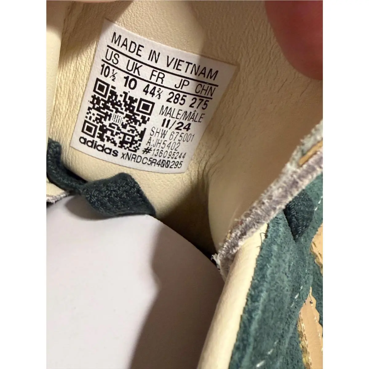 Adidas shoes - Green, Beige 10