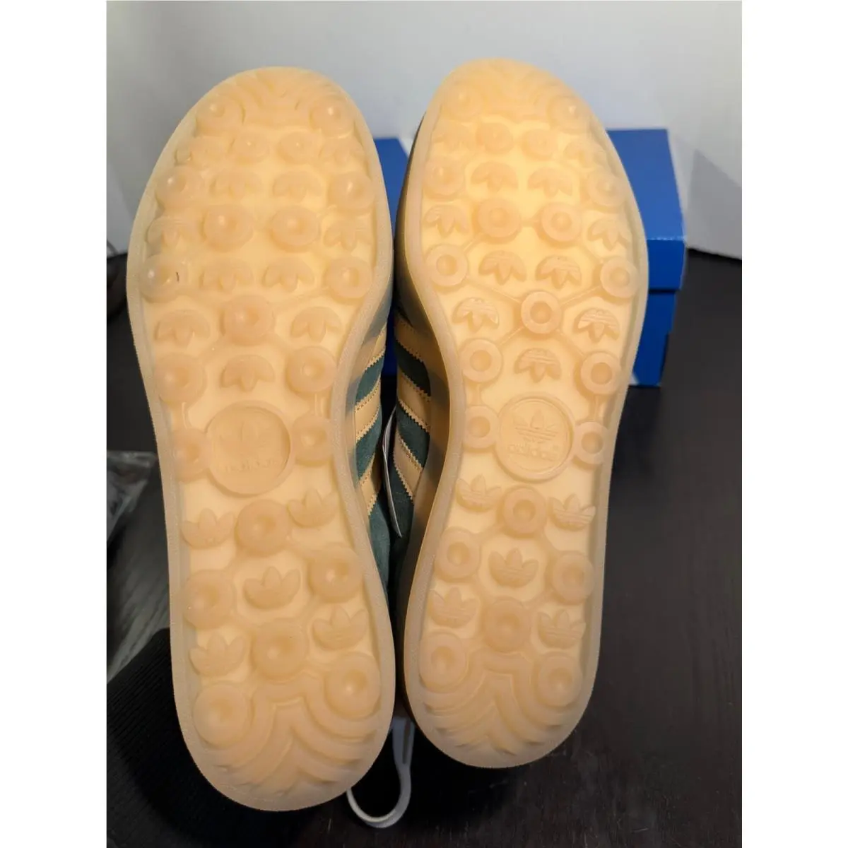 Adidas shoes - Green, Beige 13