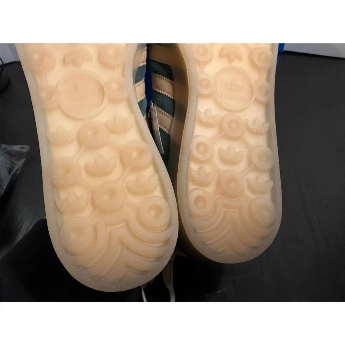 Adidas shoes - Green, Beige 15
