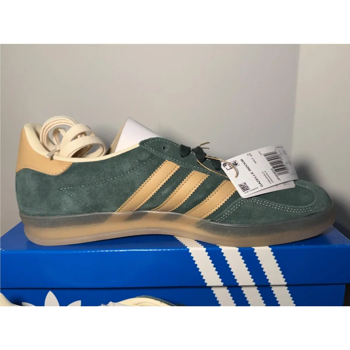 Adidas shoes - Green, Beige 1