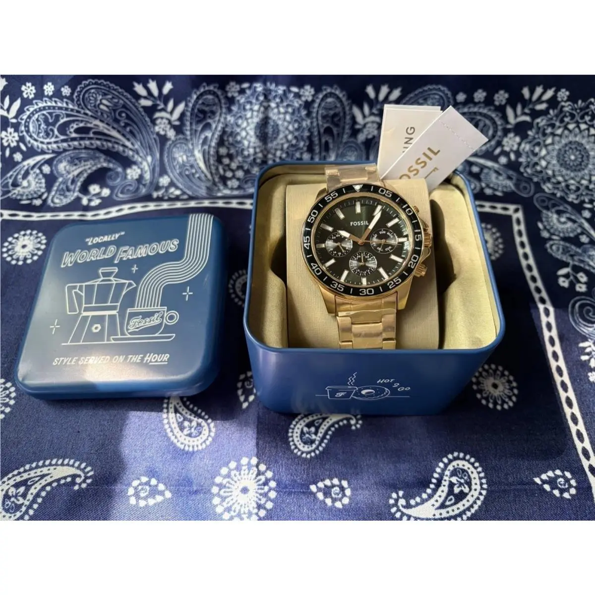 Fossil Men`s Quartz Chronograph Wristwatch Black Dial Gold Bracelet 50m Box