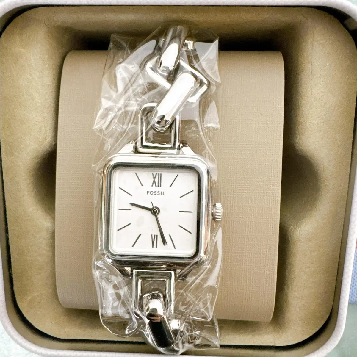 Fossil BQW5007 Colleen Three-hand Stainless Steel Women`s Watch BQ5007