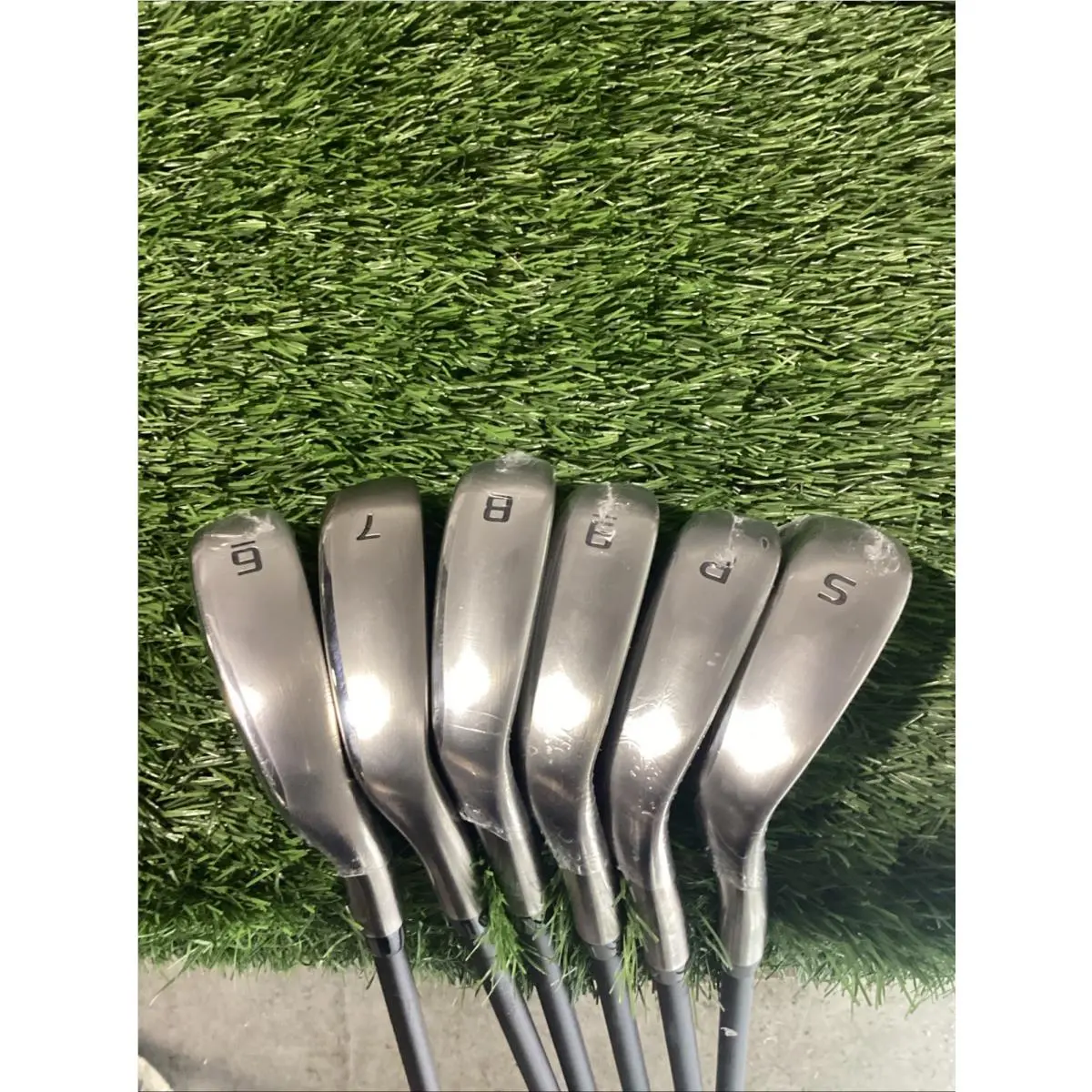 Cobra Air X 2 Ultralite Iron Set 6-PW SW Lite Flex Seniors Graphite Shafts