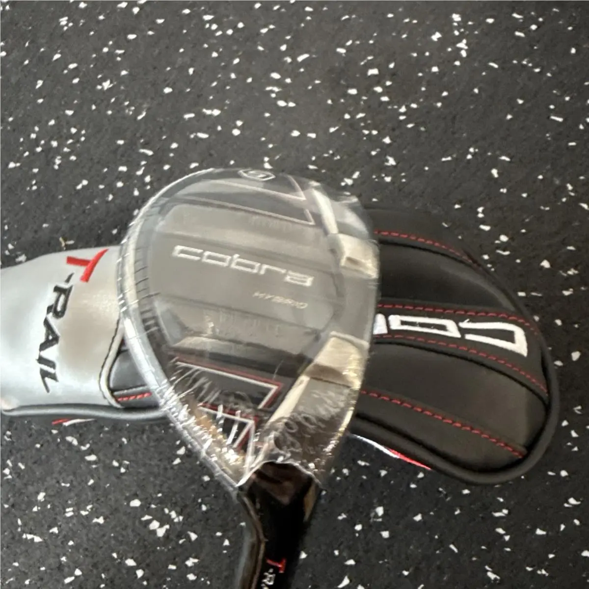 Cobra T-rail 20° Hybrid 4H Ultralite 50R Graphite Regular RH 7519 + Headcover