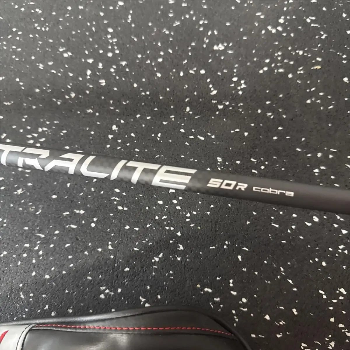 Cobra  - T-Rail - Lie Angle: Black 9