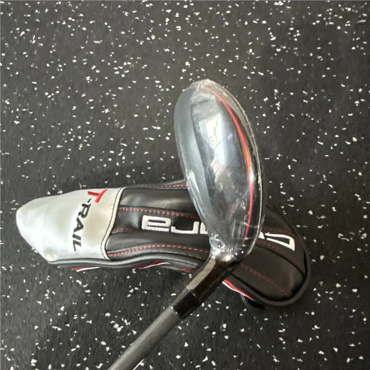 Cobra  - T-Rail - Lie Angle: Black 4