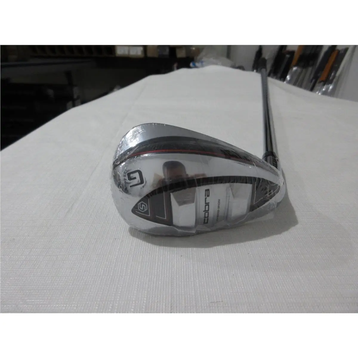 Left-handed Cobra T-rail 3 Gap Wedge - GW - 50 - Regular Flex Steel