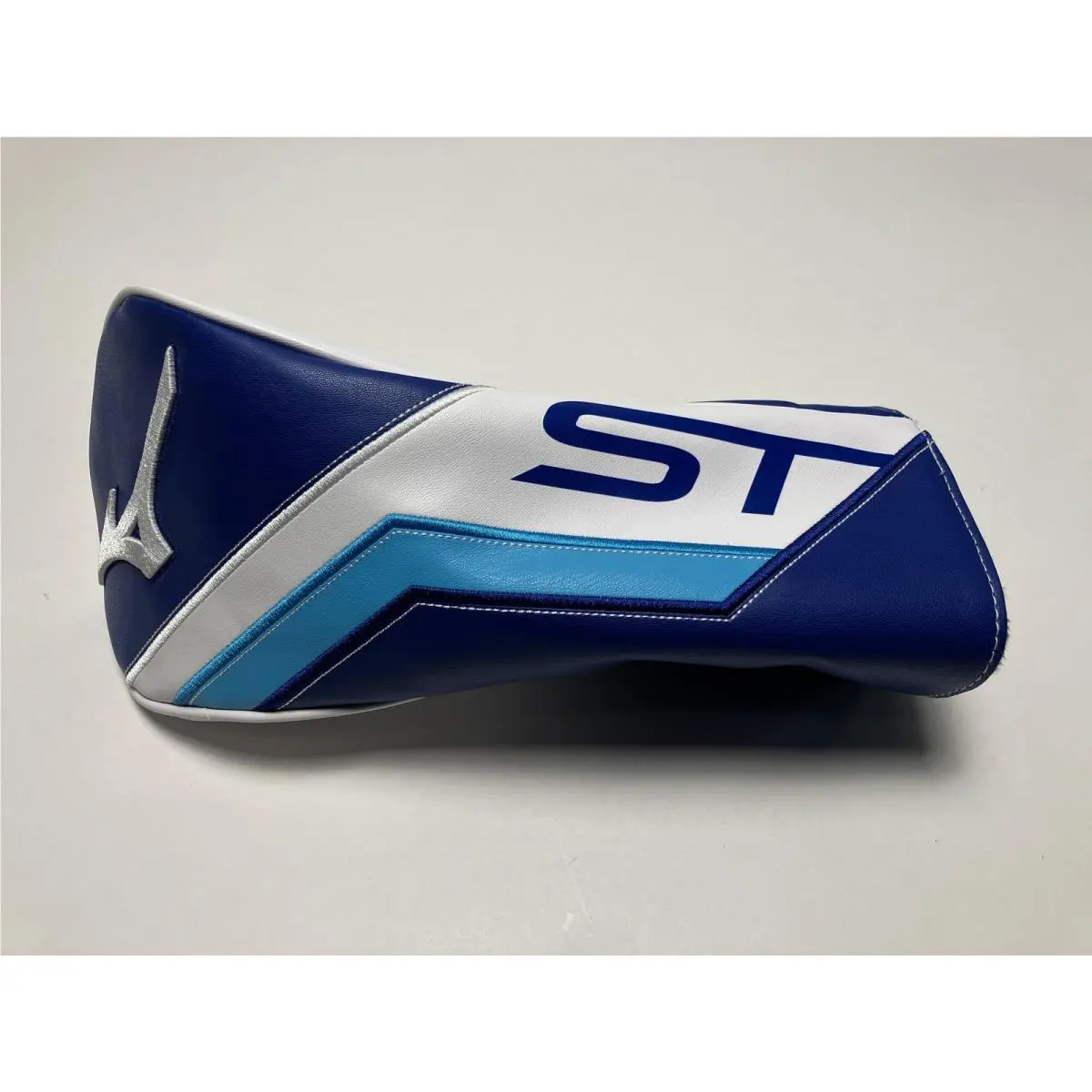 Mizuno  - ST-MAX 230 9