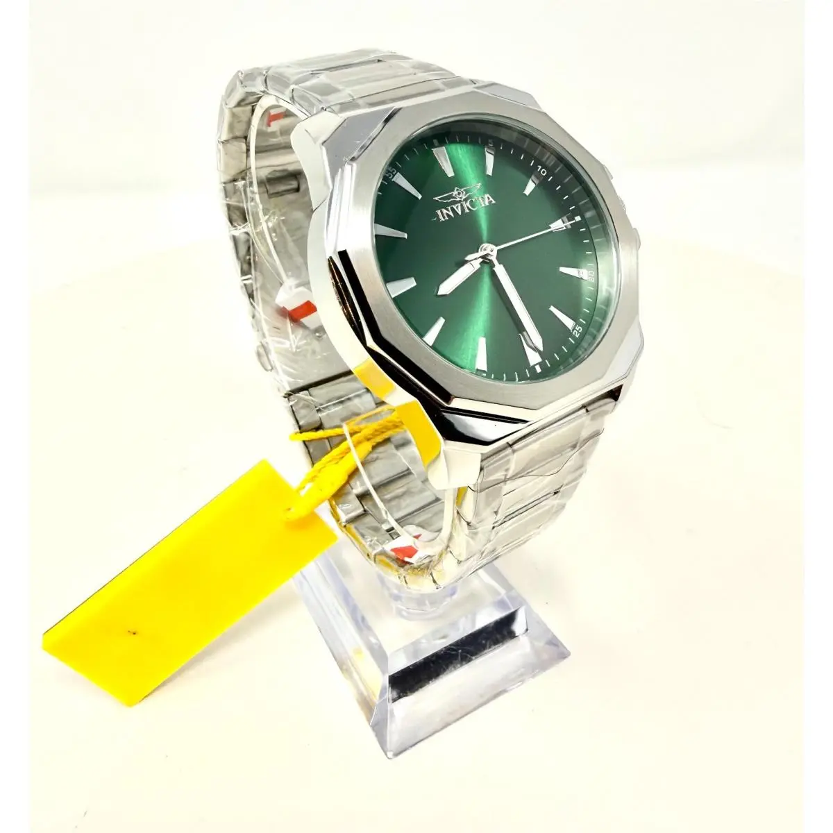 Invicta Speedway Dominus Model 46833 Green Dial
