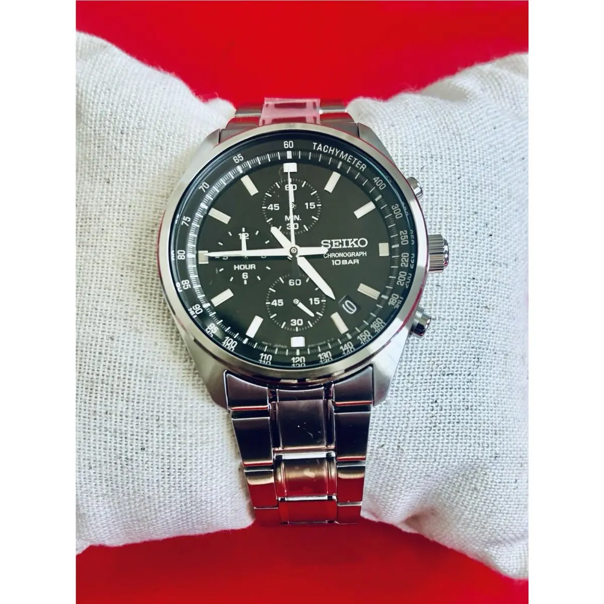 Seiko Chronograph Tachymeter Quartz Black Dial Men`s Watch SSB379P1-8T67 Box