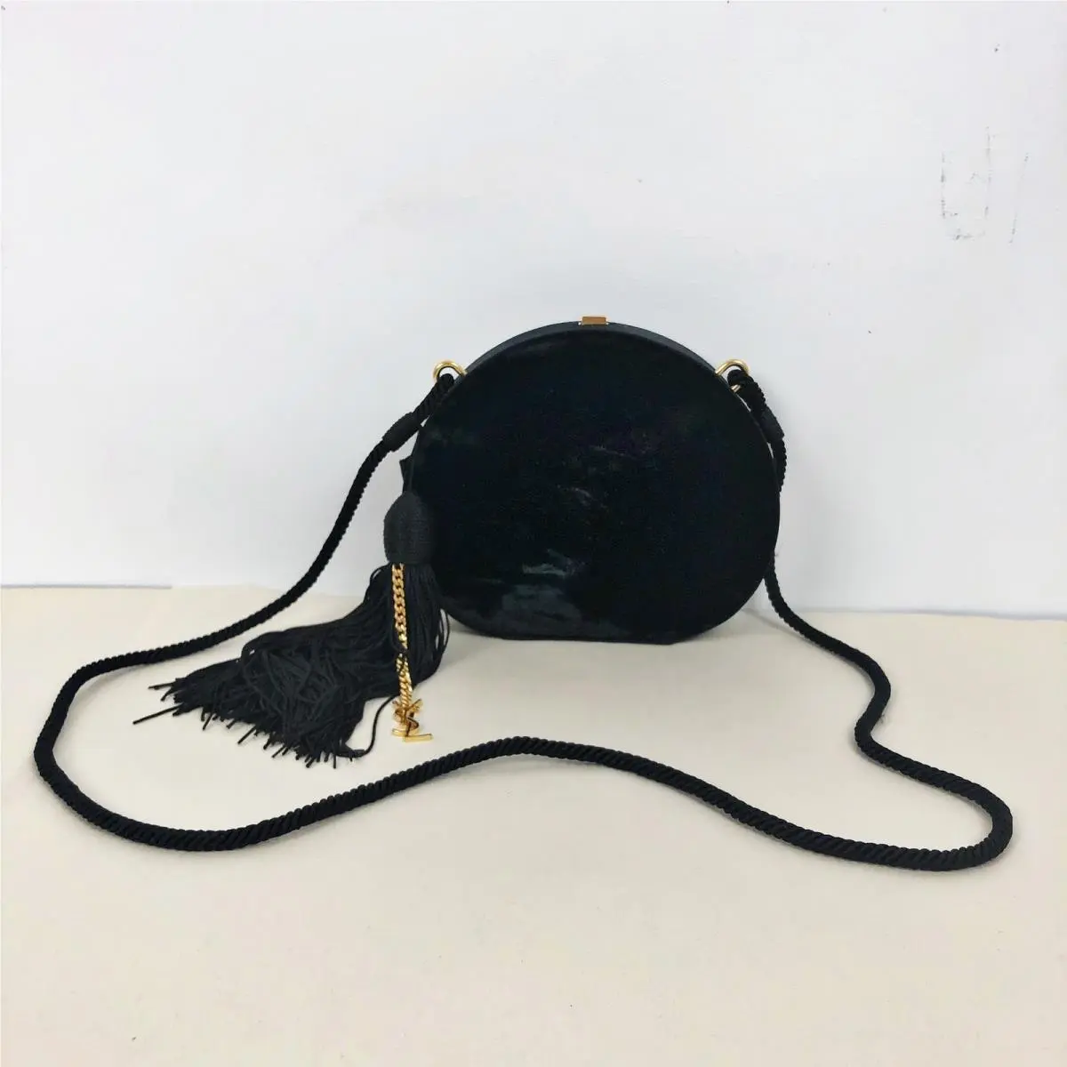 Ysl Saint Laurent Womens Velvet Minaudiere Black Nero Shoulder Bag Tassel