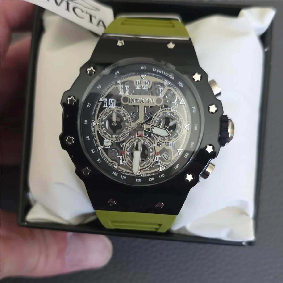 Invicta Men’s Quartz Chronograph Tachymeter Black Case Green Strap 50m Box