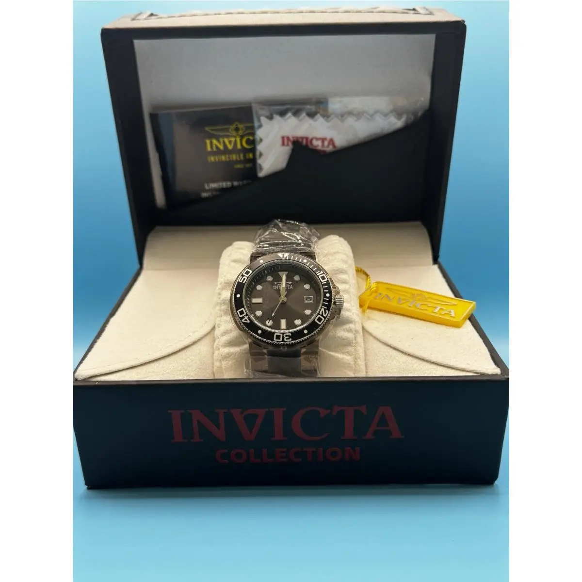 Invicta 37299 Pro Diver 40mm Stainless Steel/silicone Band R-108