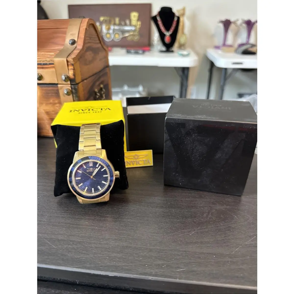 Invicta Men`s Gold Tone Metal Bracelet Wristwatch Blue Dial Box