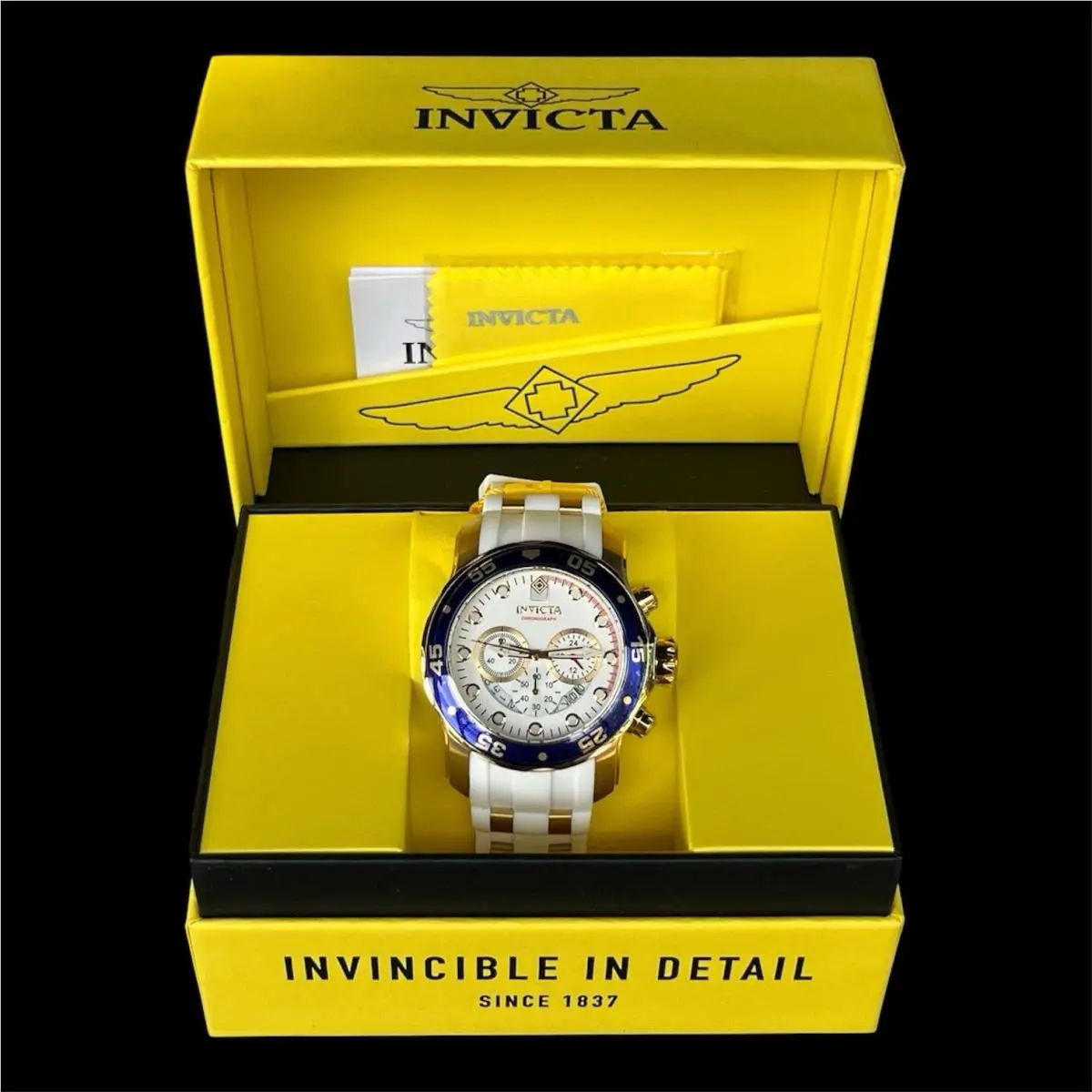 Invicta Men`s Pro Diver with White Silicone Band and Blue Bezel 48MM