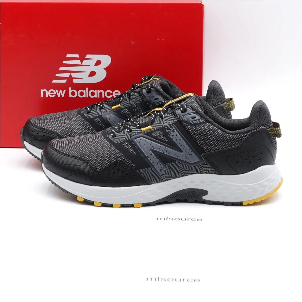 Size 10.5 Wide 2E Men`s New Balance 410v8 Sneakers MT410LG8 Grey/black