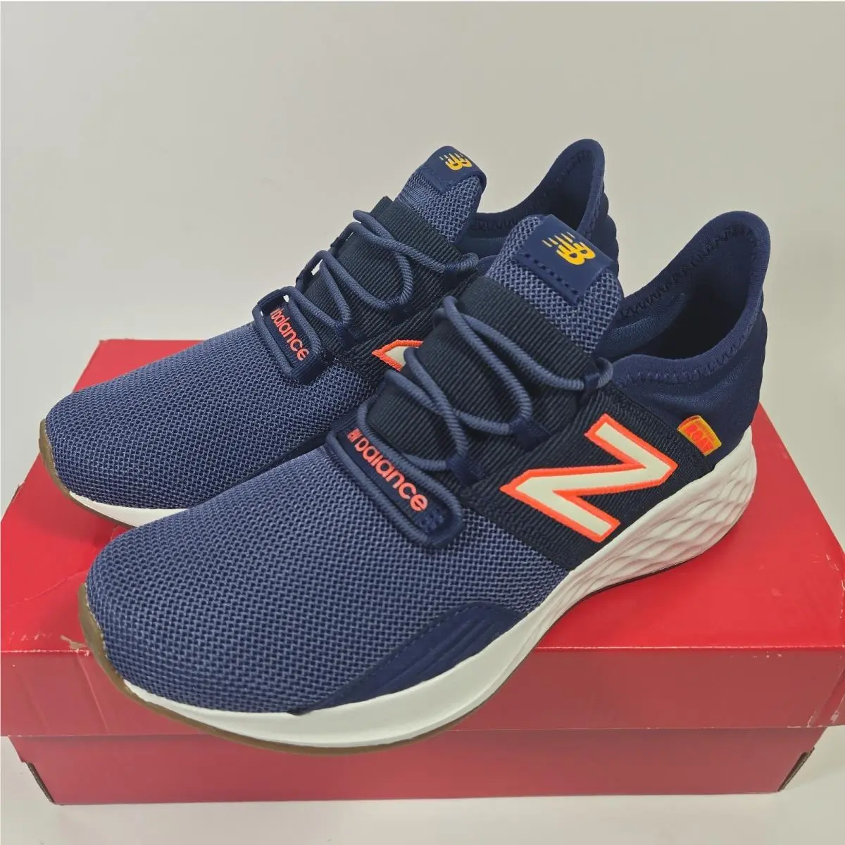 New Balance Fresh Foam Roav Kids Size 3.5 Blue Orange Running Shoes New