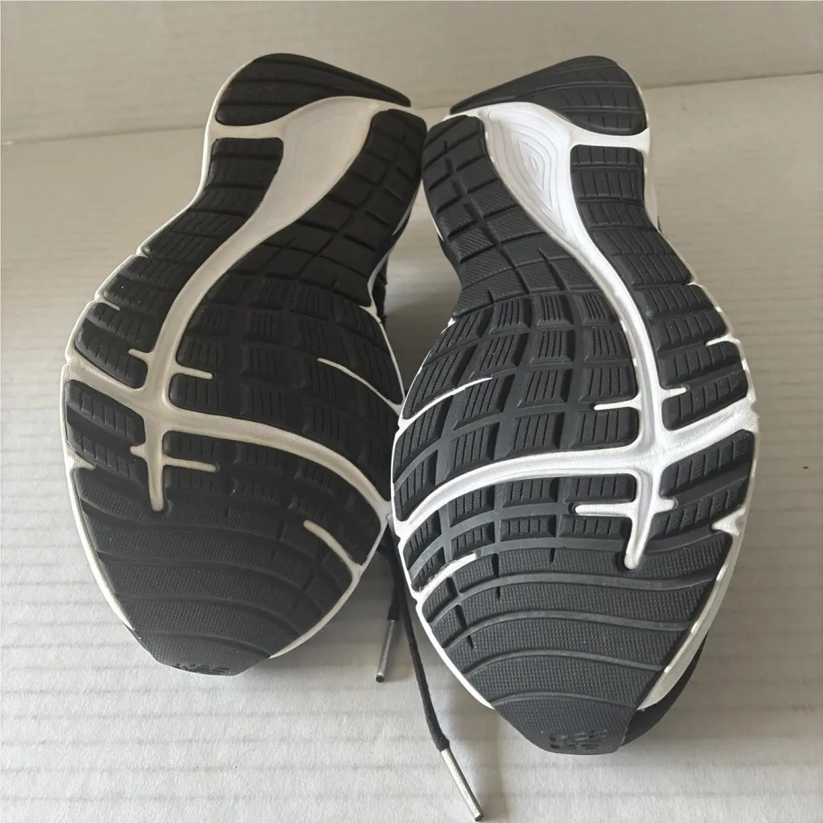 New Balance shoes - New Balance 460 - Black 3
