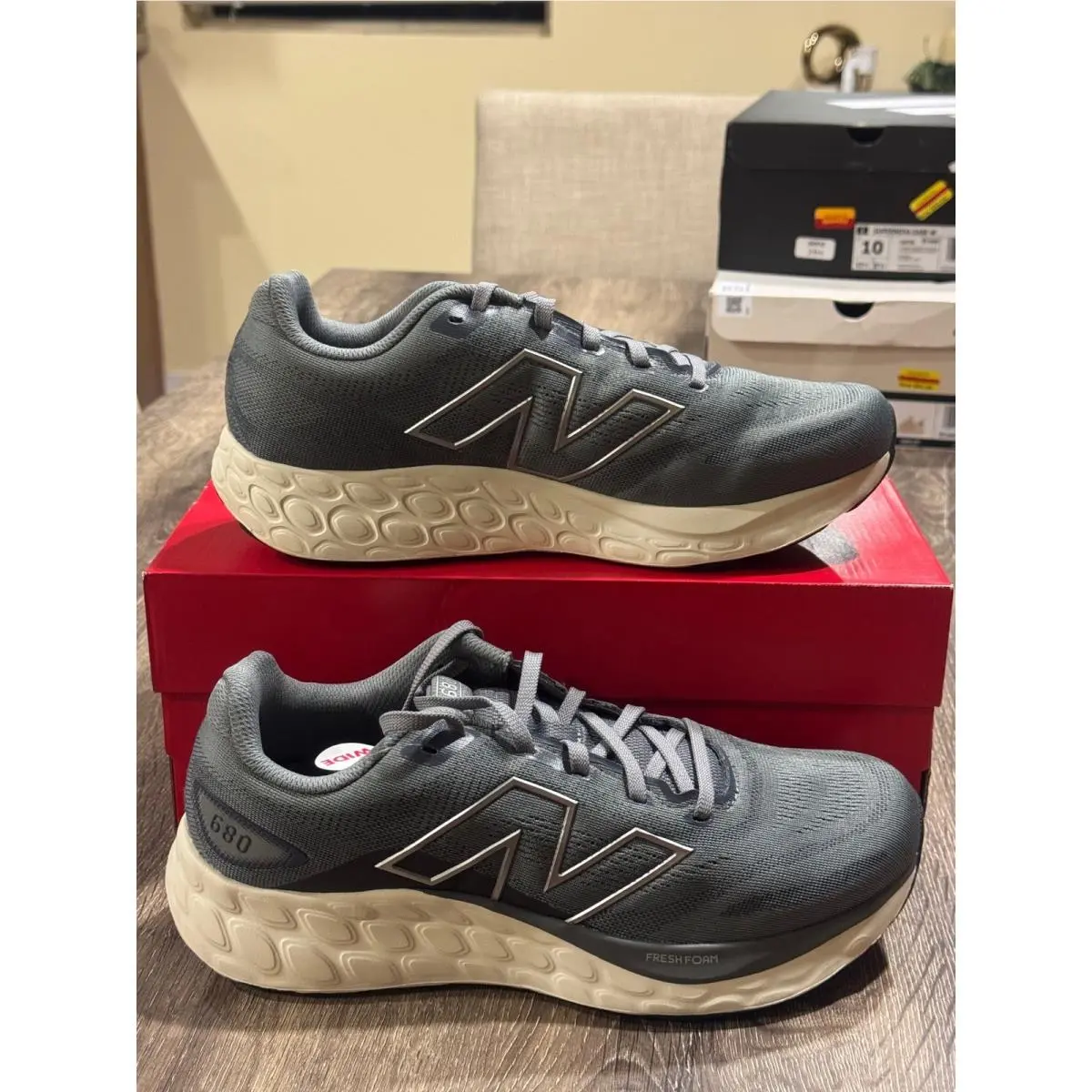 New Balance Fresh Foam 680 v8 Grey Running Shoes Mens 10 4E Extra Wide M680LG8