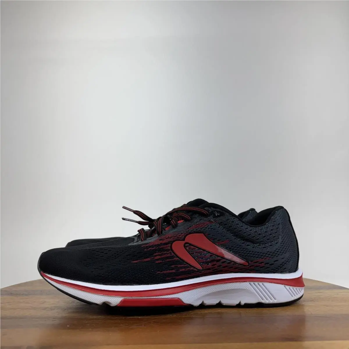 Newton shoes - Newton Motion - Motion - M000321B - Black 1