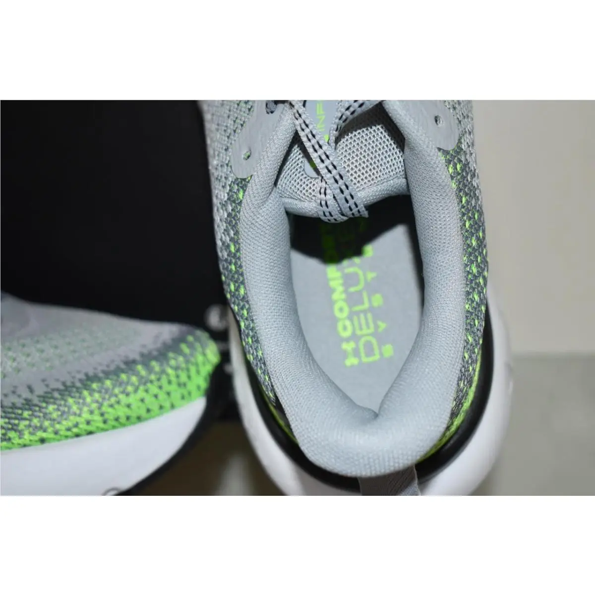 Under Armour shoes - Under Armour Infinite - Infinite - 3027523 011 - Gray 1