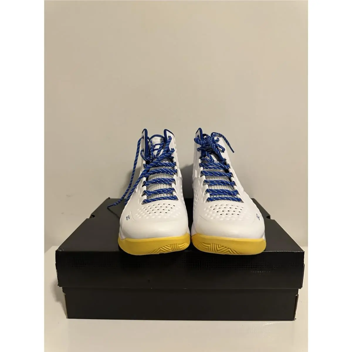 Under Armour shoes - Under Armour Curry 1 Retro - 3024397-101 - Multicolor 2