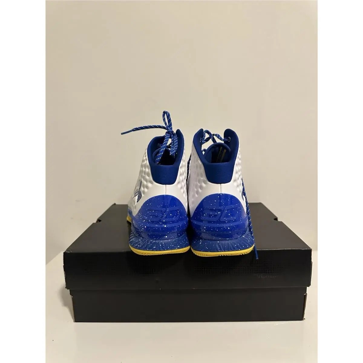 Under Armour shoes - Under Armour Curry 1 Retro - 3024397-101 - Multicolor 3