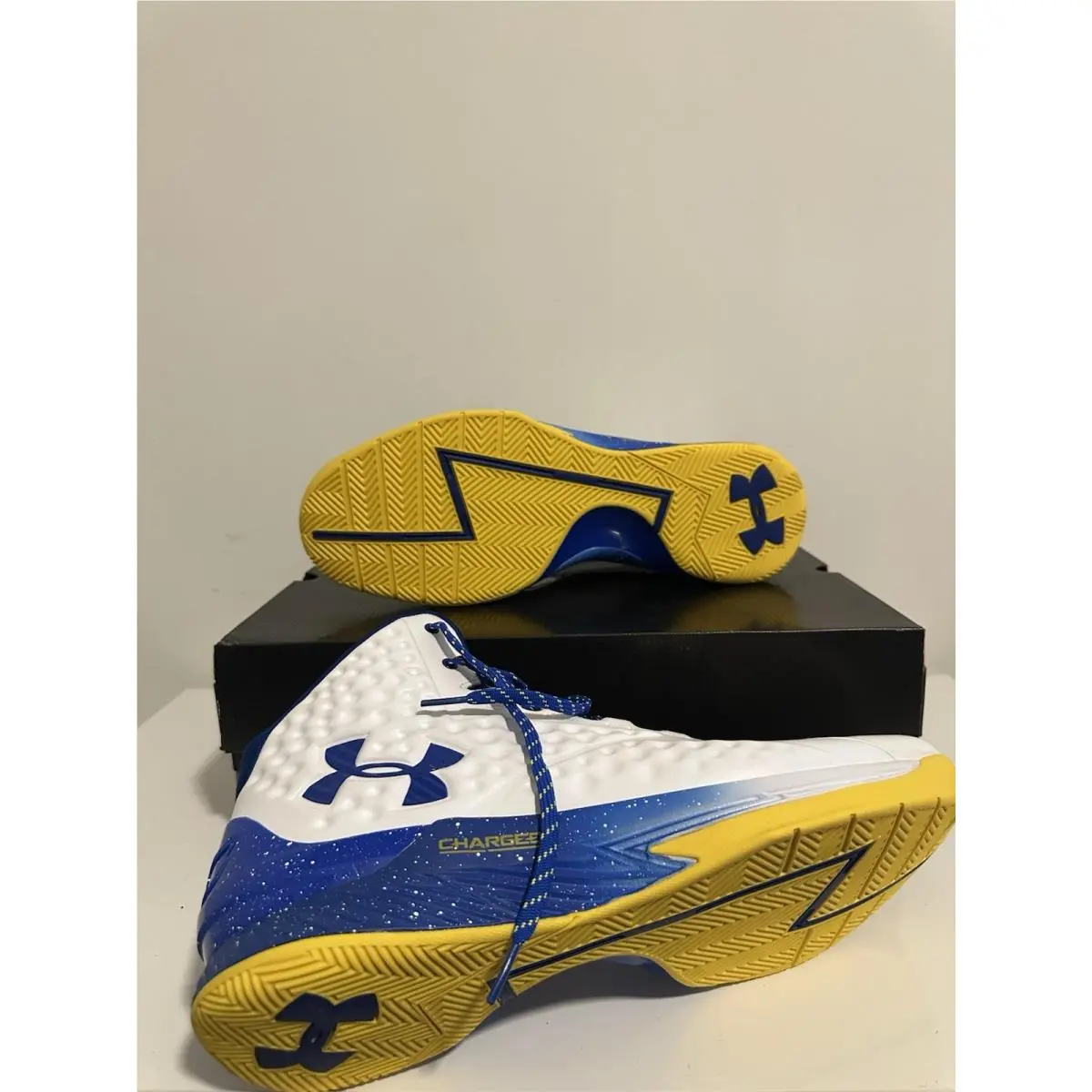 Under Armour shoes - Under Armour Curry 1 Retro - 3024397-101 - Multicolor 0