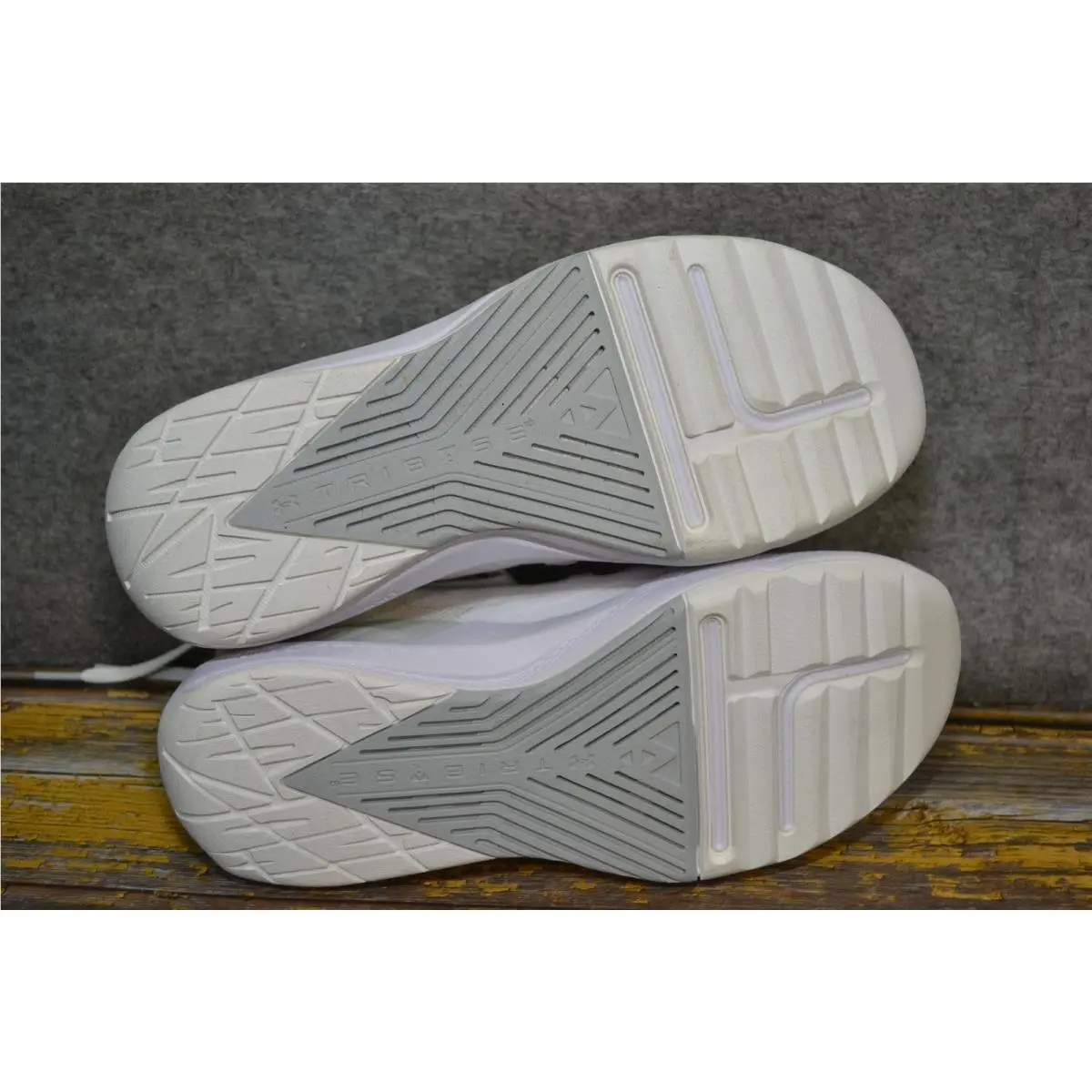 Under Armour shoes - Under Armour Project Rock Tribase - 3023006-105 - White 12
