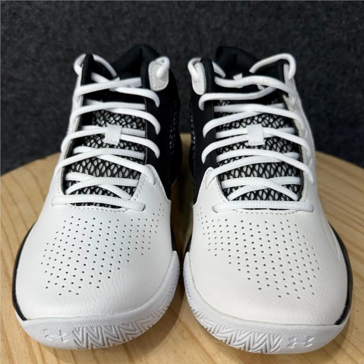 Under Armour shoes - Under Armour Lockdown 5 - Lockdown - 3023949-100 - Black 1