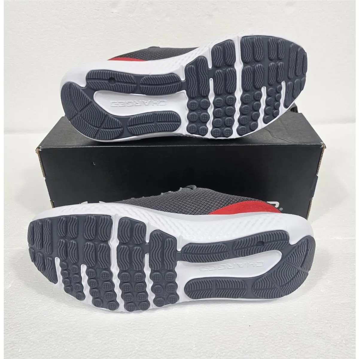 Under Armour shoes - Under Armour Surge - Surge - 3027000-107 - Gray 2