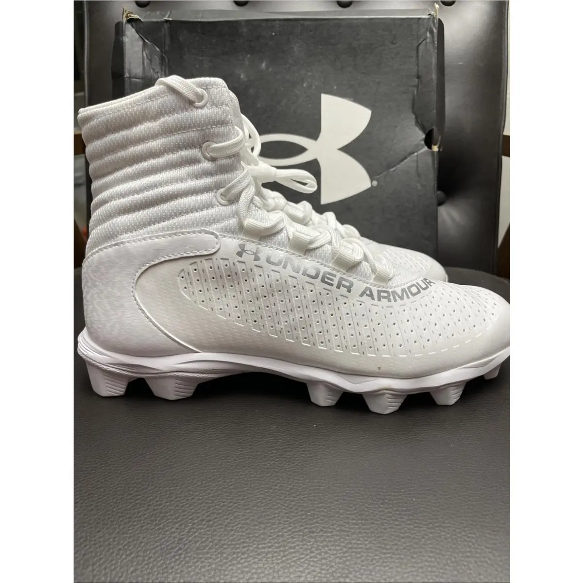 Under Armour shoes - M UA Highlight - Highlight - White-White-Metallic Silver 1