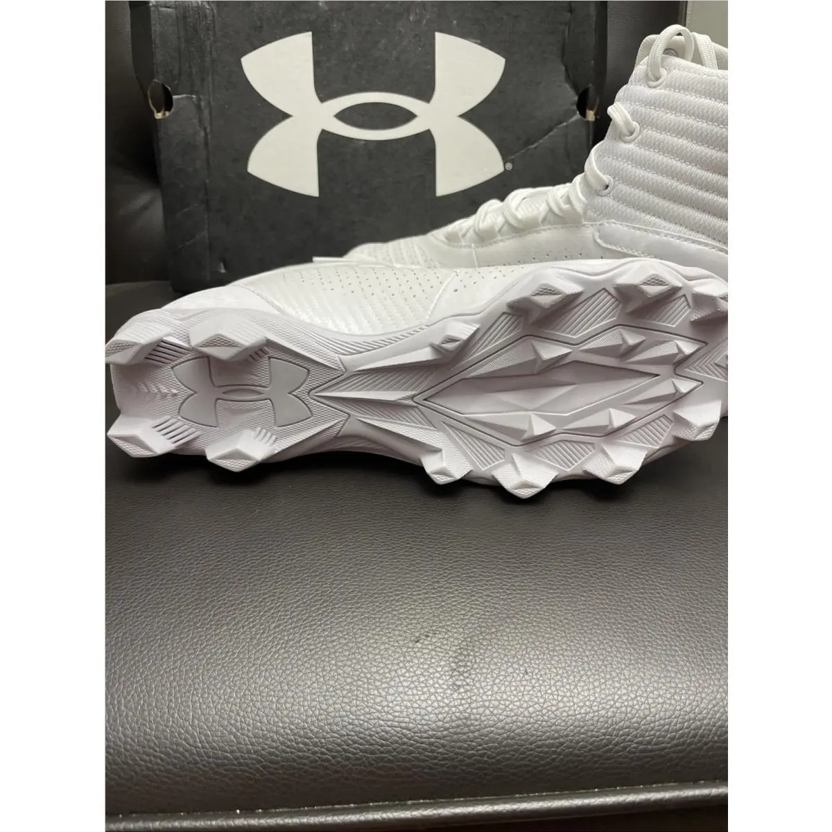 Under Armour shoes - M UA Highlight - Highlight - White-White-Metallic Silver 4