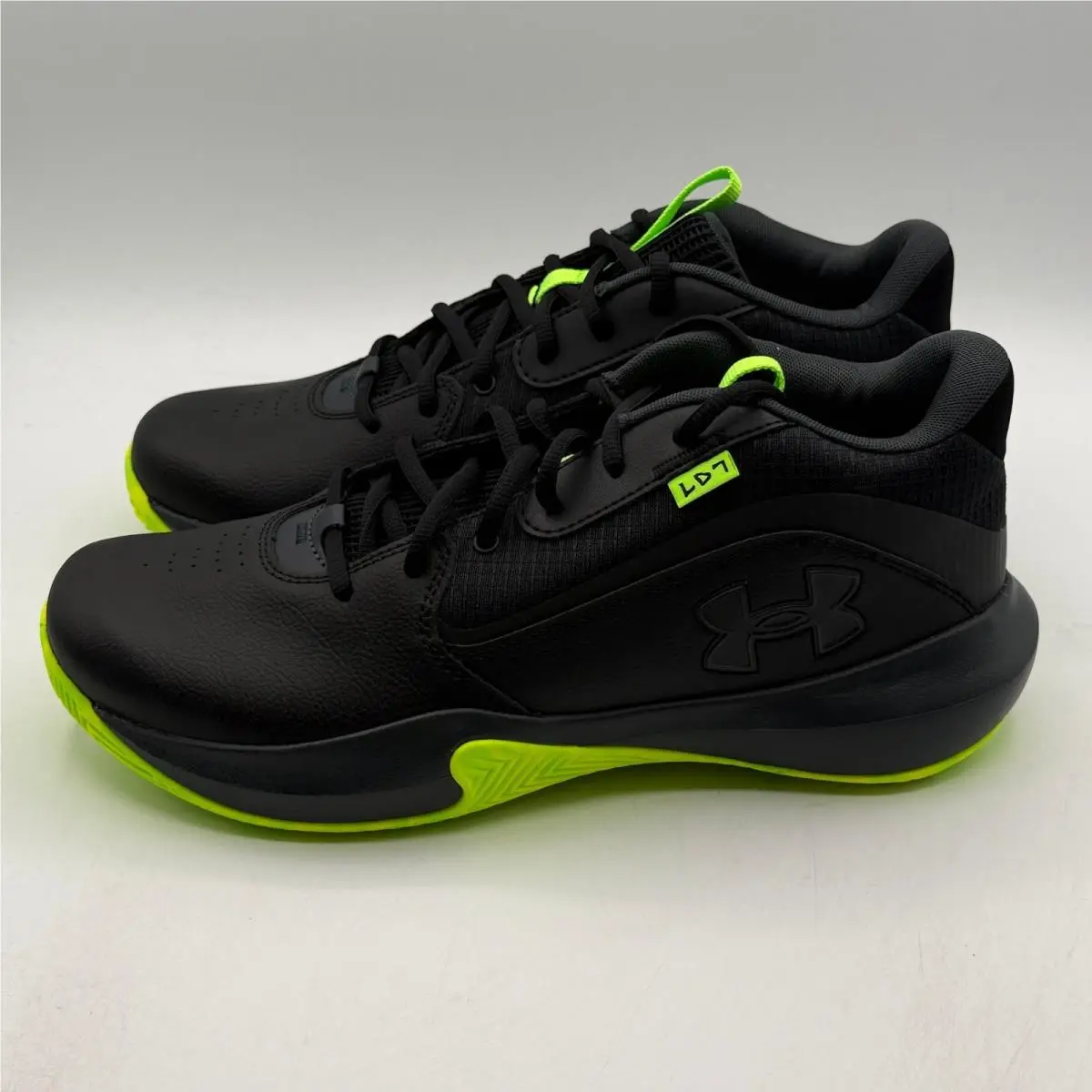 Under Armour shoes - UA Lockdown 7 - Lockdown - Black 1