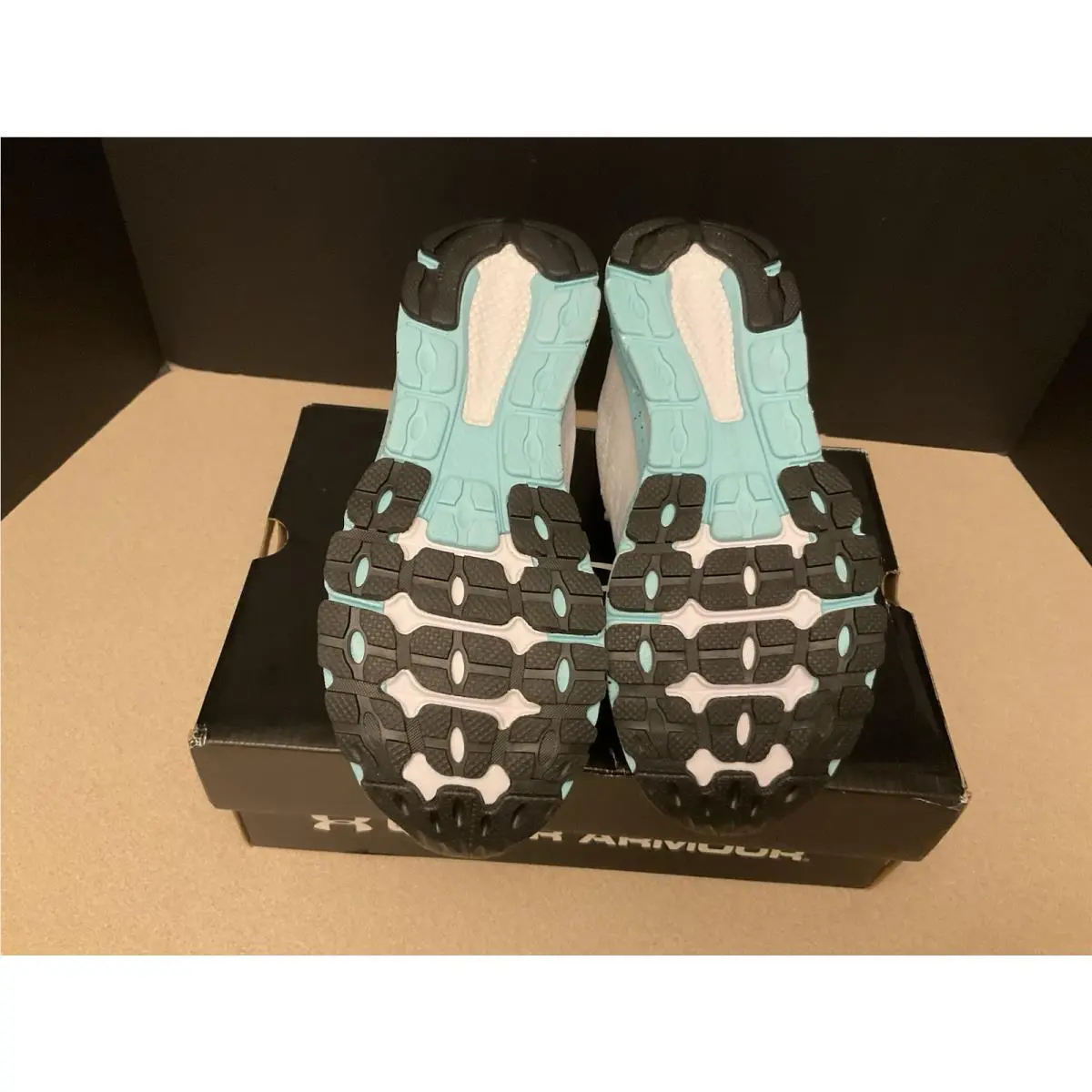 Under Armour shoes - HOVR Infinite 3 HS - HOVR Infinite - 3024002-100 - Multicolor 9