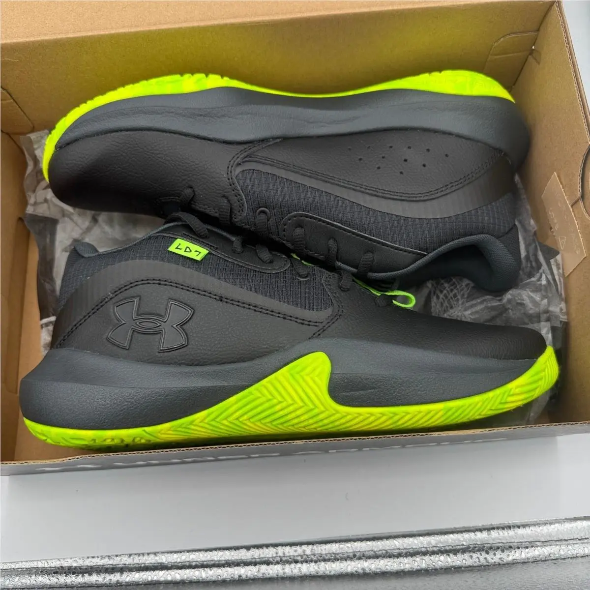 Under Armour shoes - UA Lockdown 7 - Lockdown - Black 5