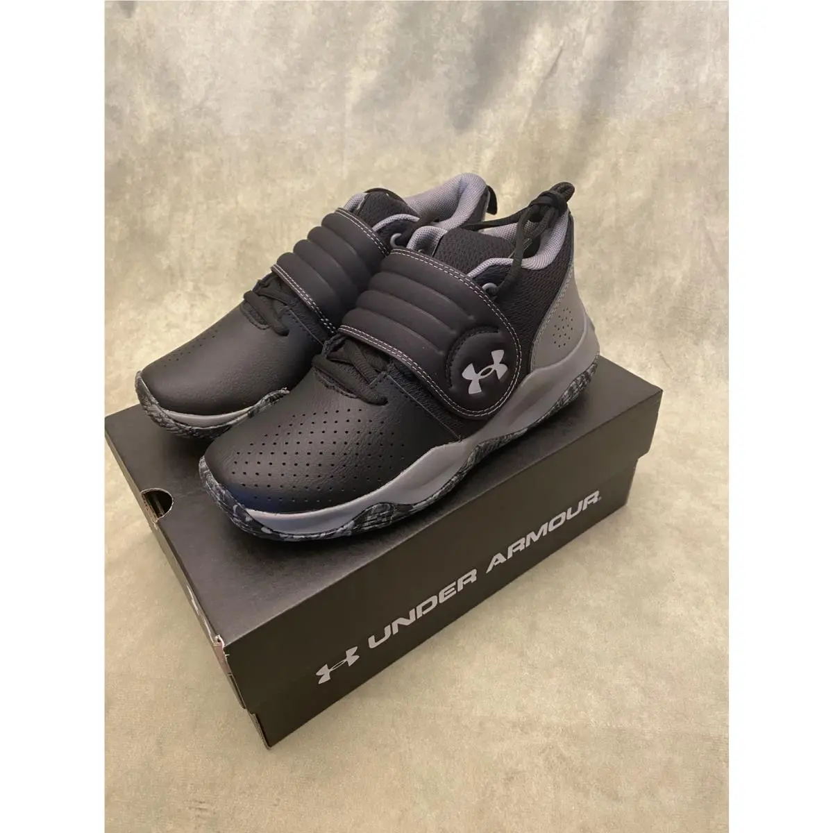 Under Armour shoes - GS Zone - Zone - Black/gray 0