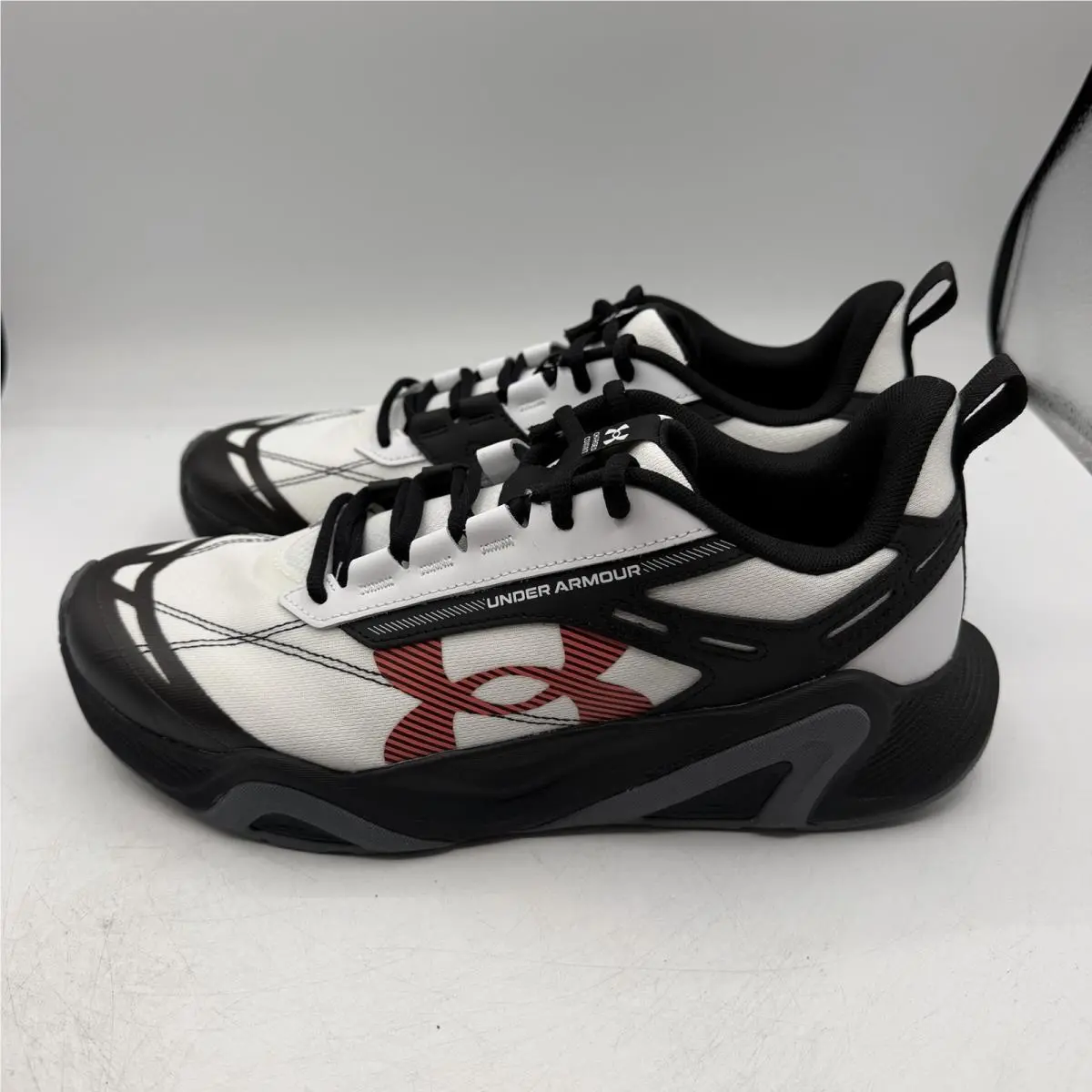 Under Armour shoes - Under Armour Charged Commit TR 5 - White, Manufacturer: White / Black / Venom Red - 103 4